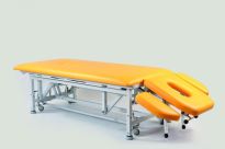 Stół rehabilitacyjny SR-3 z hybrydowym zagłówkiem z podłokietnikami